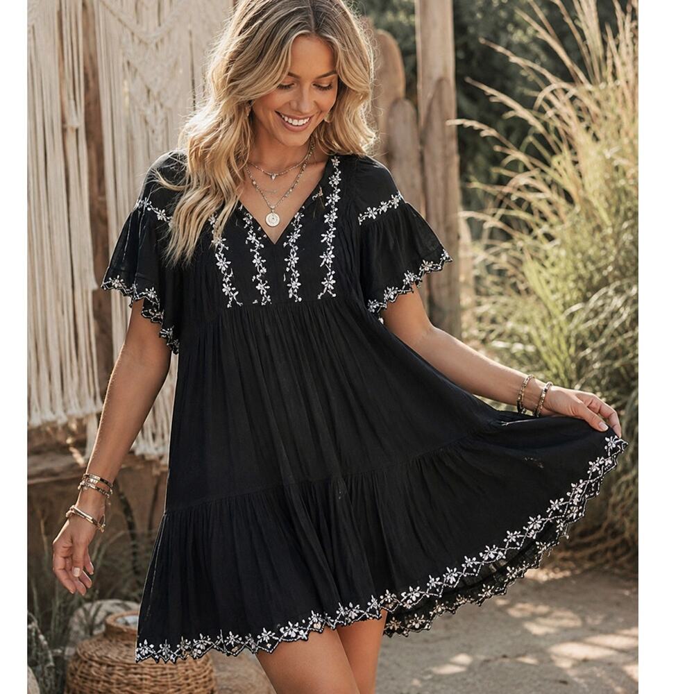 Free People Santiago Dress Womens Small Oversized Black Embroidered Boho Floral